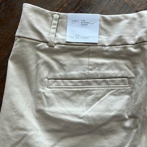 NWT LOFT Light Khaki Shorts - Size 12 with 6 inch inseam